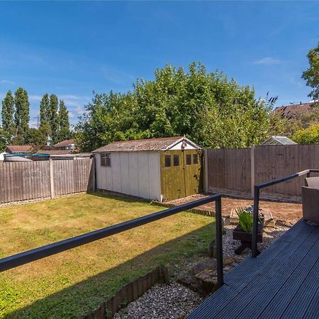 Modern Three Bedroom Home In Castle Donington Buitenkant foto