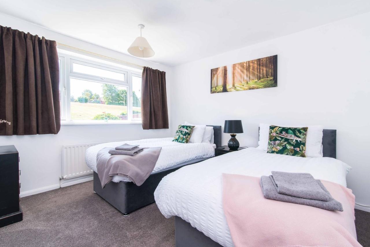 Modern Three Bedroom Home In Castle Donington Buitenkant foto