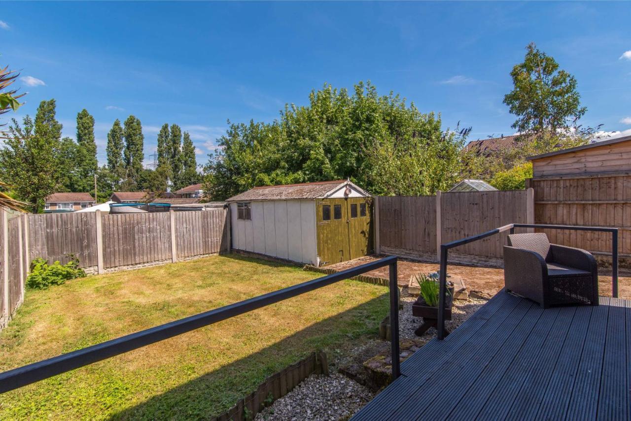 Modern Three Bedroom Home In Castle Donington Buitenkant foto